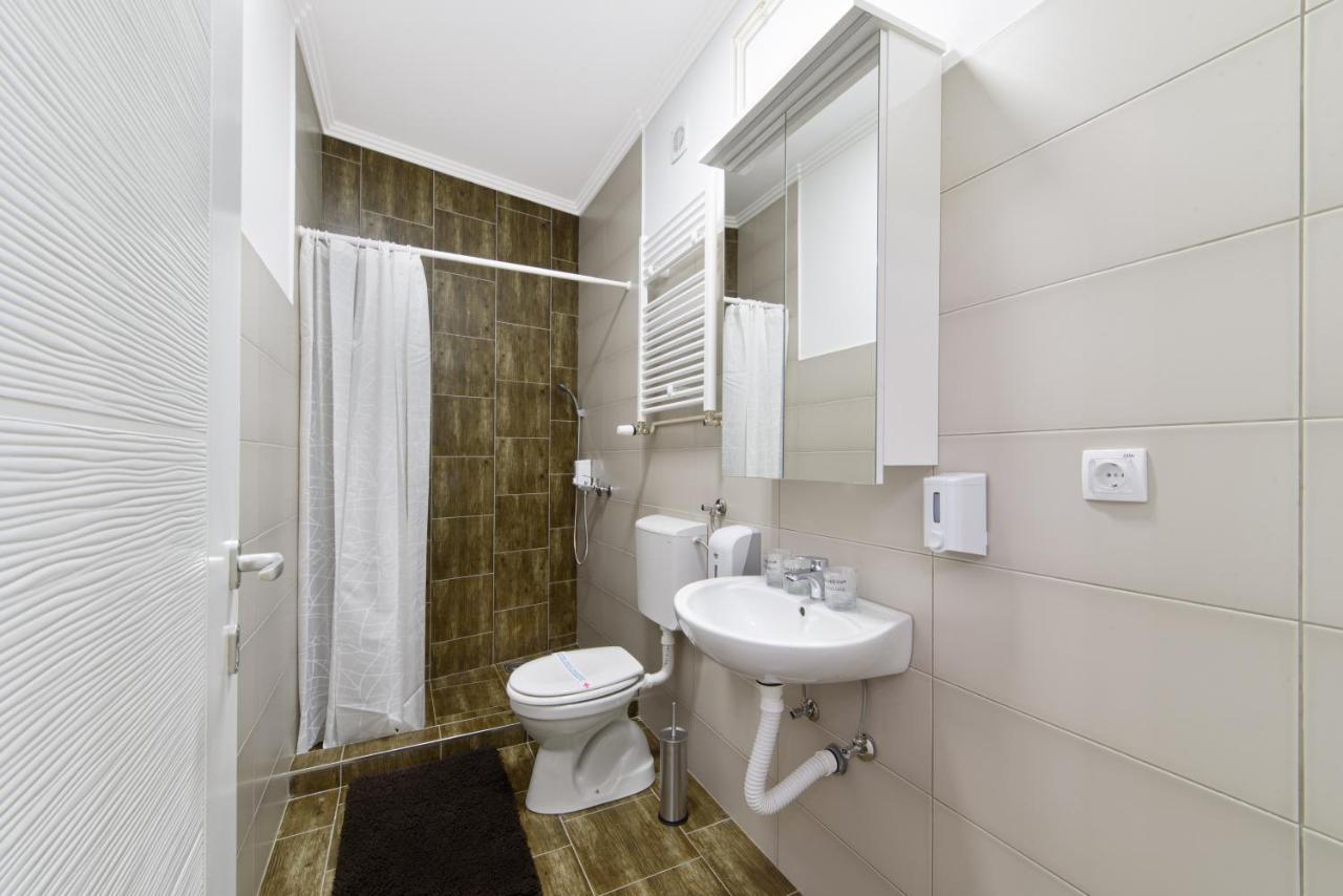 Dumalux Corner Apartment ซูโบติกา ภายนอก รูปภาพ