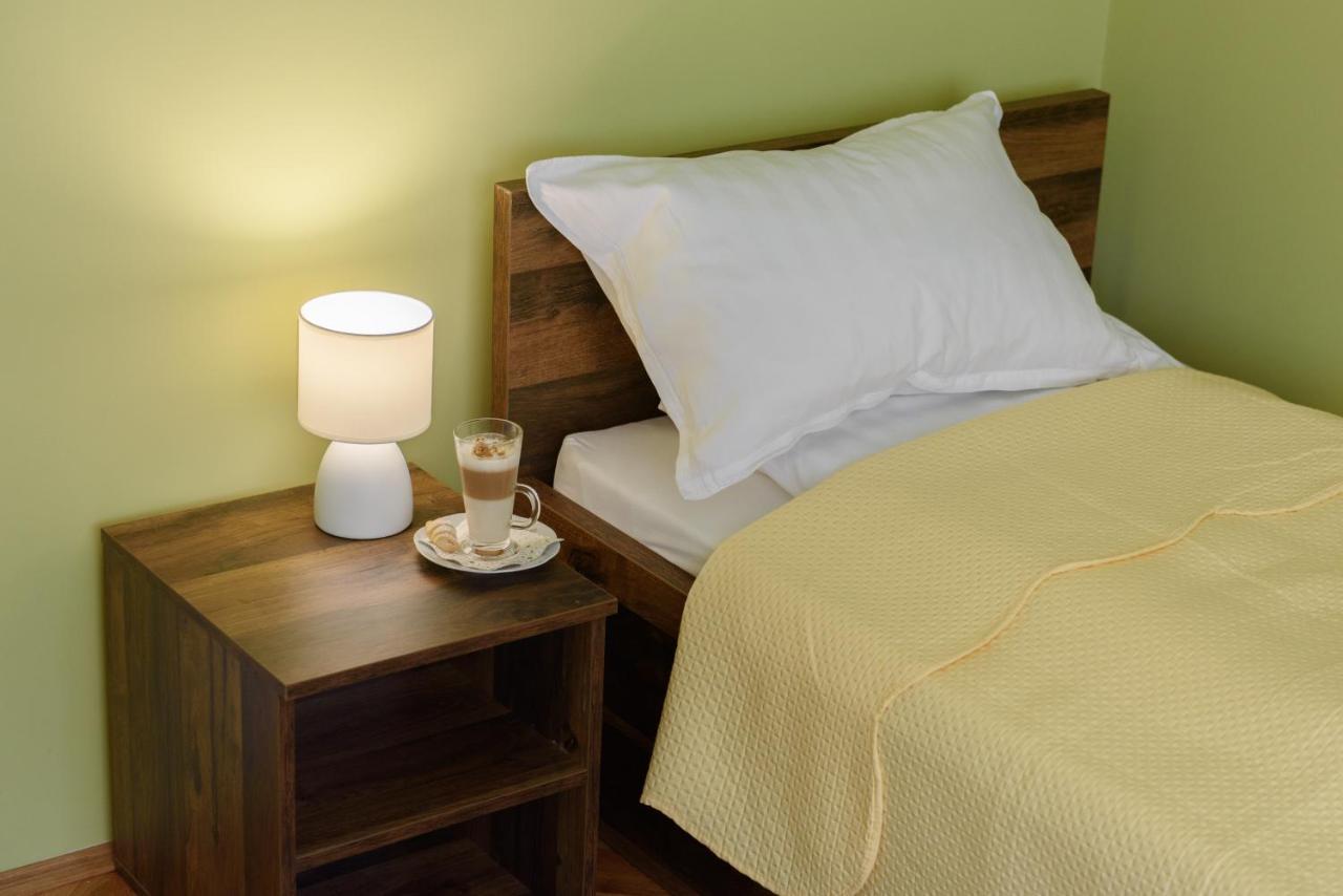 Dumalux Corner Apartment ซูโบติกา ภายนอก รูปภาพ