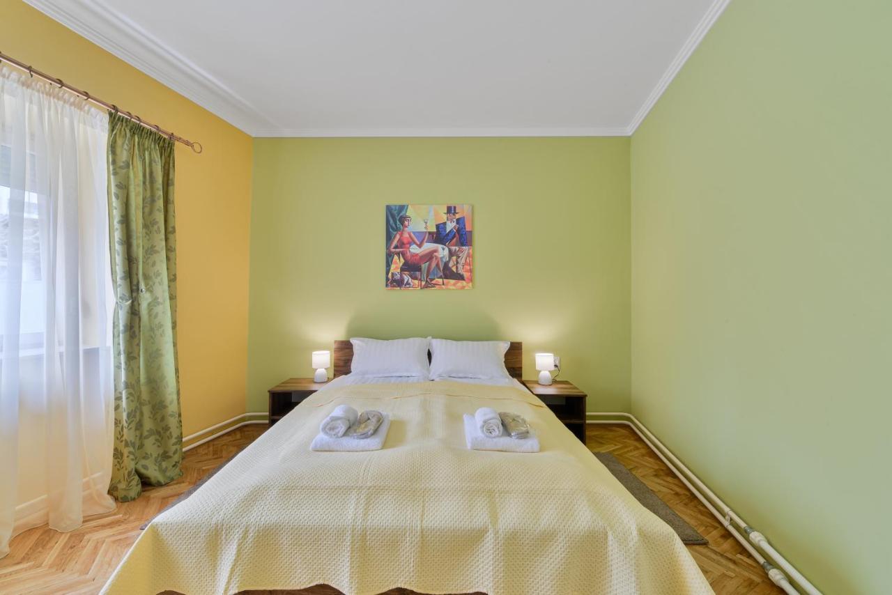 Dumalux Corner Apartment ซูโบติกา ภายนอก รูปภาพ